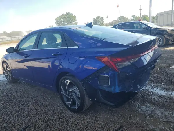 KMHLS4DGXSU038929 2025 HYUNDAI ELANTRA - Image 2