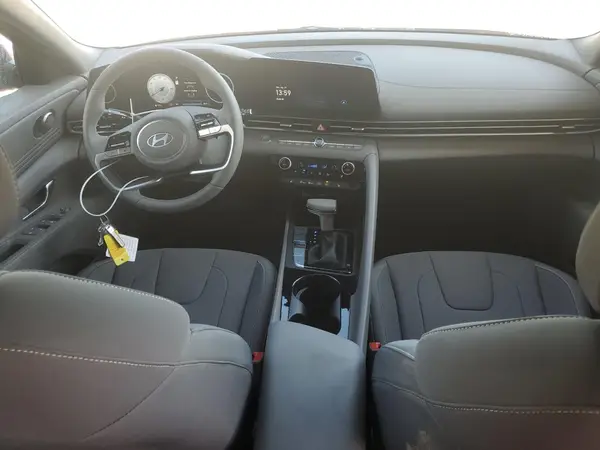 KMHLS4DGXSU038929 2025 HYUNDAI ELANTRA - Image 8
