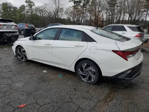 KMHLS4DGXSU858301 2025 HYUNDAI ELANTRA - Image 2