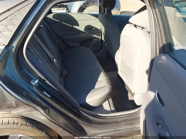 KMHLS4DGXSU859948 2025 HYUNDAI ELANTRA - Image 8