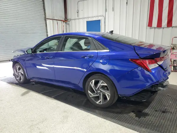 KMHLS4DGXSU862560 2025 HYUNDAI ELANTRA - Image 2