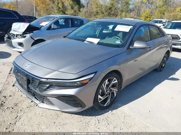 KMHLS4DGXSU878290 2025 HYUNDAI ELANTRA - Image 2