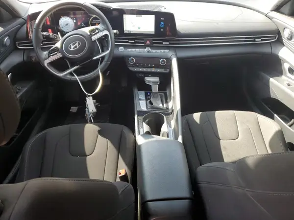 KMHLS4DGXSU883571 2025 HYUNDAI ELANTRA - Image 8