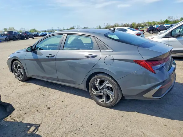 KMHLS4DGXSU899057 2025 HYUNDAI ELANTRA - Image 2