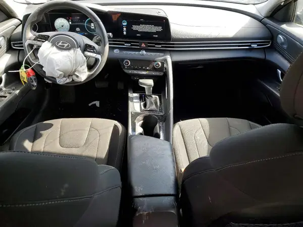 KMHLS4DGXSU907335 2025 HYUNDAI ELANTRA - Image 8