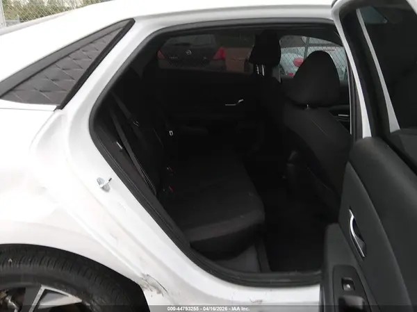 KMHLS4DGXSU931800 2025 HYUNDAI ELANTRA - Image 8