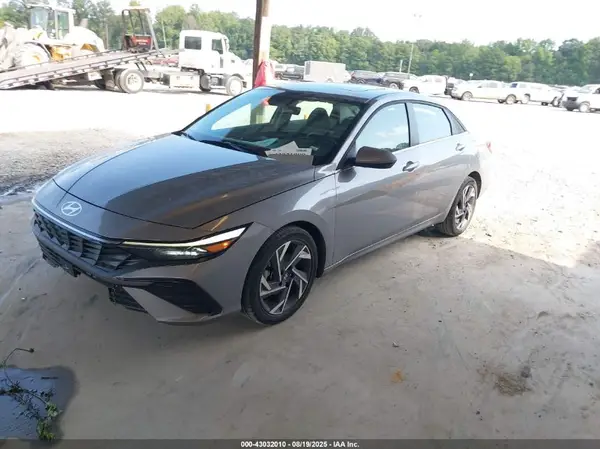 KMHLS4DGXSU936642 2025 HYUNDAI ELANTRA - Image 2