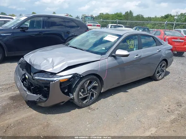 KMHLS4DGXSU937502 2025 HYUNDAI ELANTRA - Image 2
