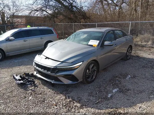 KMHLS4DGXSU939282 2025 HYUNDAI ELANTRA - Image 2