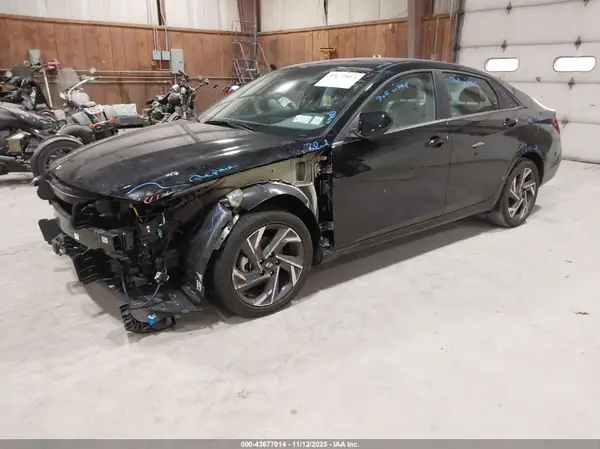 KMHLS4DGXSU948399 2025 HYUNDAI ELANTRA - Image 2