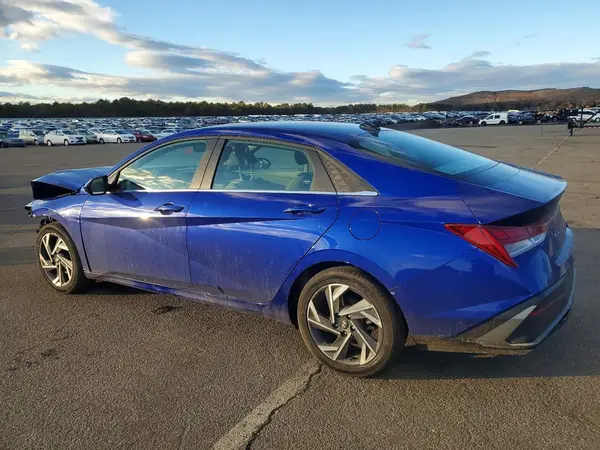 KMHLS4DGXSU949939 2025 HYUNDAI ELANTRA - Image 2