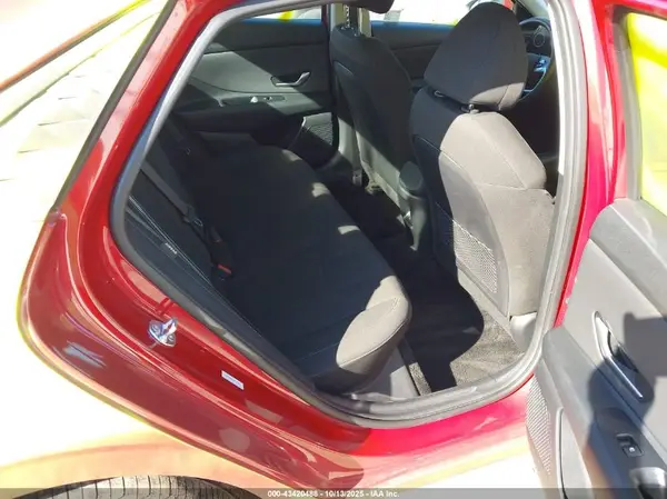KMHLS4DGXSU951674 2025 HYUNDAI ELANTRA - Image 8