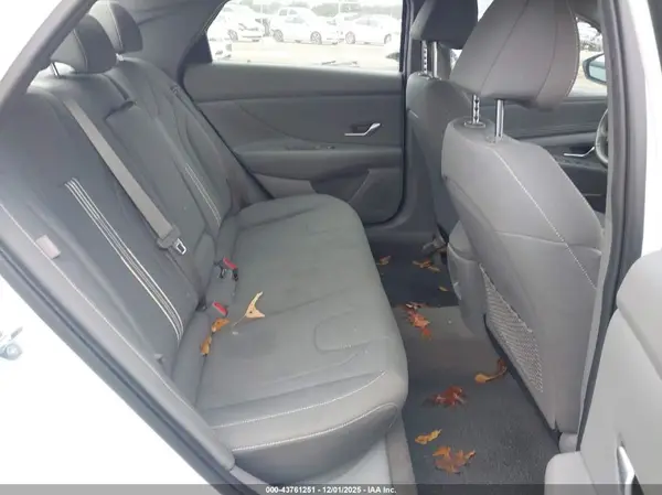 KMHLS4DGXSU951707 2025 HYUNDAI ELANTRA - Image 8