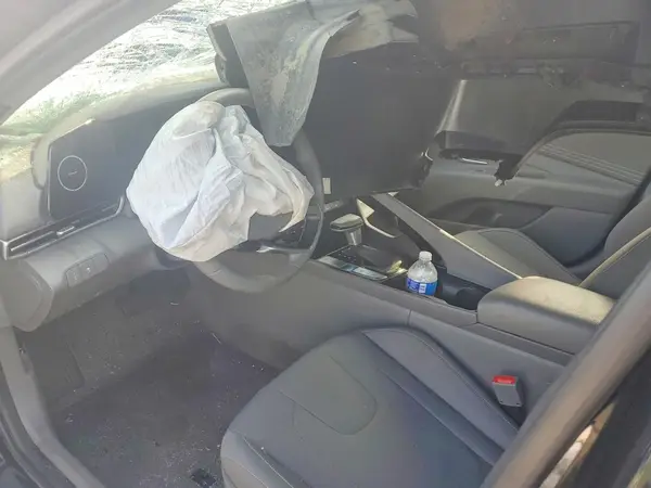 KMHLS4DGXSU963923 2025 HYUNDAI ELANTRA - Image 8