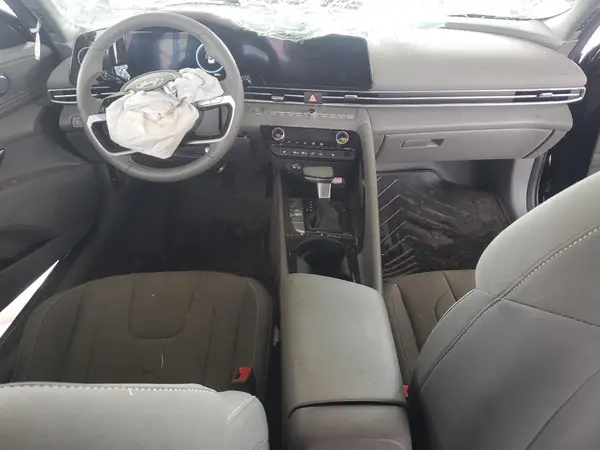 KMHLS4DGXSU968281 2025 HYUNDAI ELANTRA - Image 8