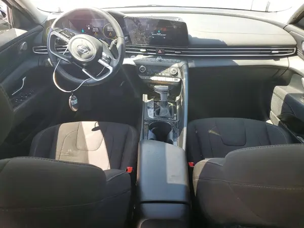 KMHLS4DGXSU976476 2025 HYUNDAI ELANTRA - Image 8