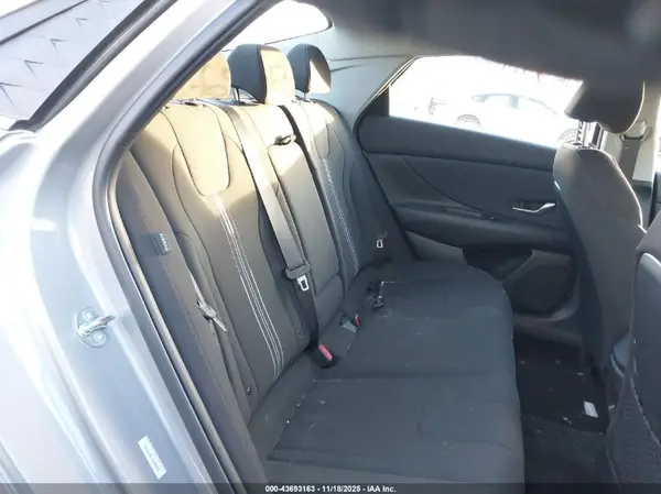 KMHLS4DGXSU983816 2025 HYUNDAI ELANTRA - Image 8