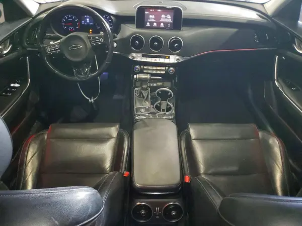 KNAE15LA0J6011094 2018 KIA STINGER - Image 8