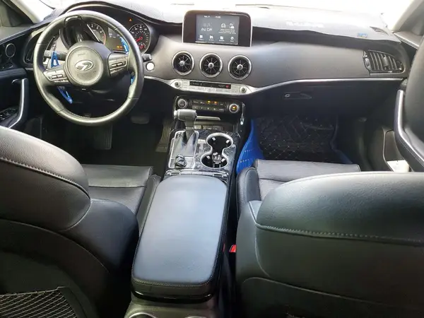 KNAE15LA0J6011645 2018 KIA STINGER - Image 8