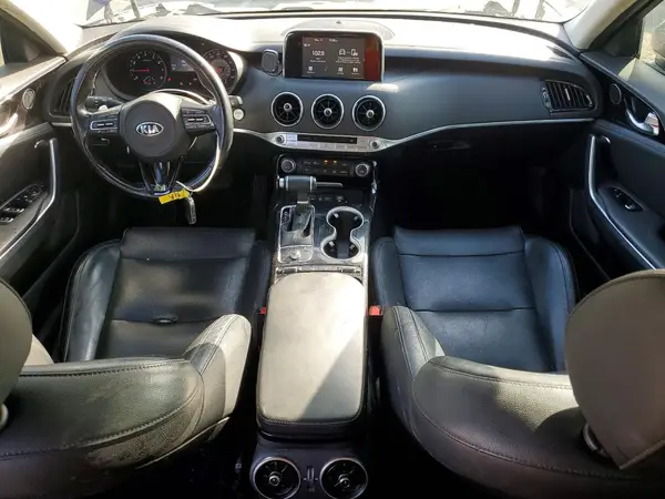 KNAE15LA0J6015422 2018 KIA STINGER - Image 8