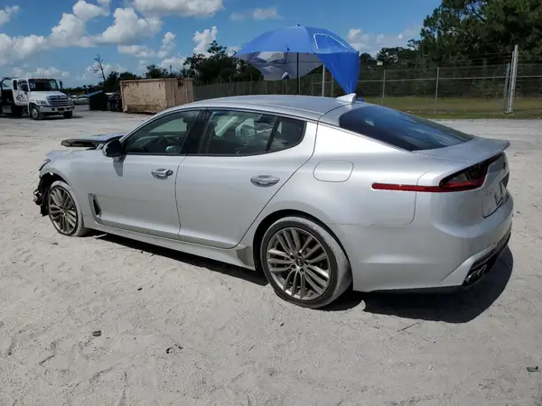 KNAE15LA0J6016831 2018 KIA STINGER - Image 2