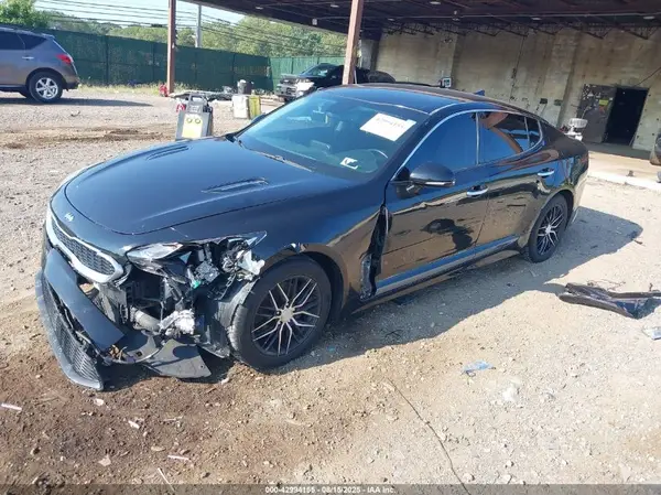 KNAE15LA0J6020247 2018 KIA STINGER - Image 2