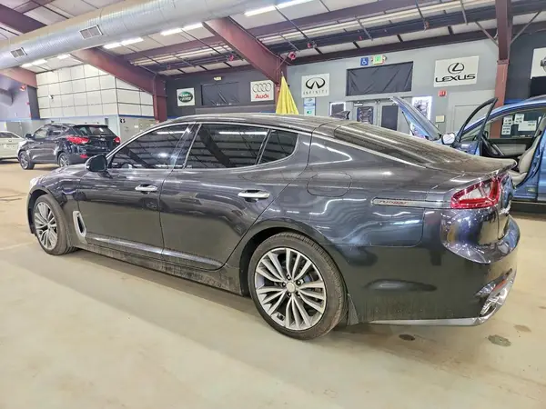 KNAE15LA0K6051161 2019 KIA STINGER - Image 2