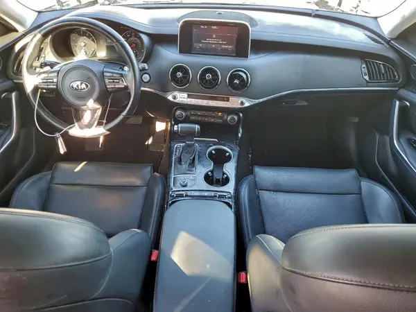 KNAE15LA0K6066968 2019 KIA STINGER - Image 8