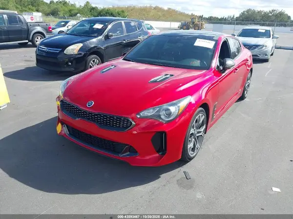 KNAE15LA0L6075865 2020 KIA STINGER - Image 2