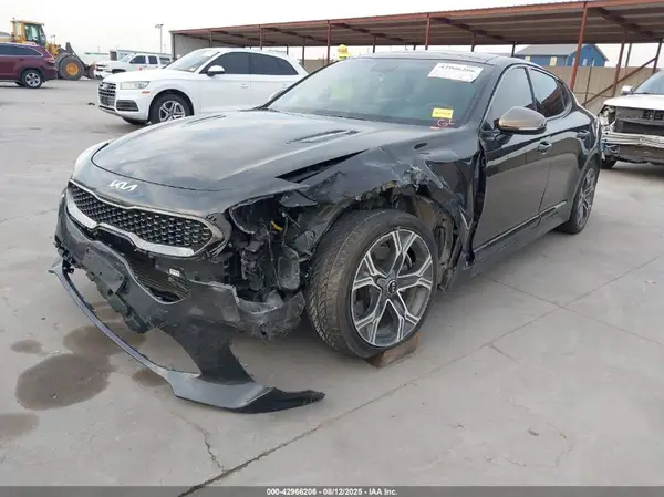 KNAE15LA0M6090318 2021 KIA STINGER - Image 2