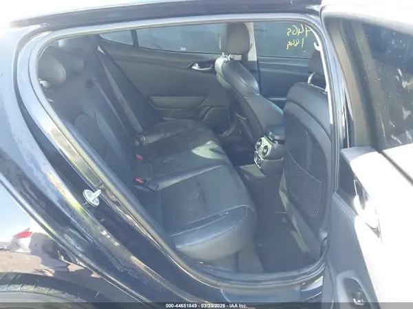 KNAE15LA1J6015445 2018 KIA STINGER - Image 8