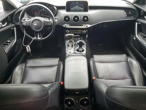 KNAE15LA1J6015543 2018 KIA STINGER - Image 8