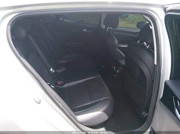 KNAE15LA1J6034643 2018 KIA STINGER - Image 8