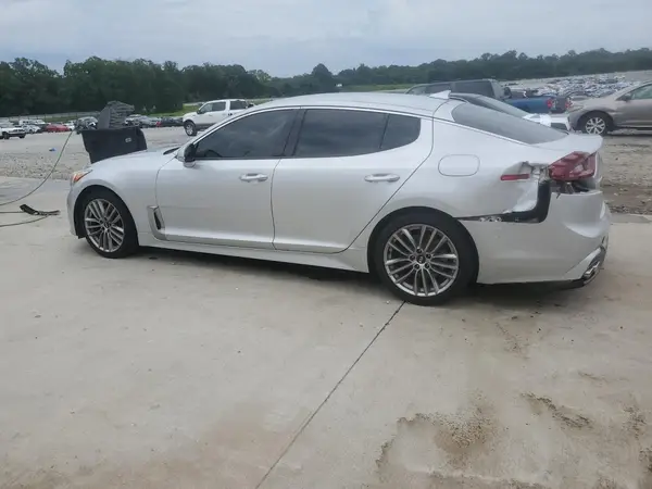 KNAE15LA1J6036960 2018 KIA STINGER - Image 2