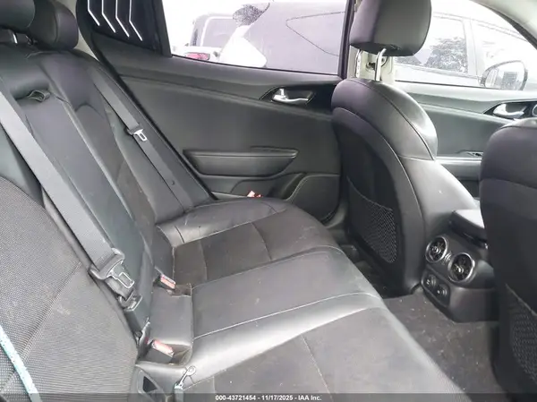 KNAE15LA1J6040880 2018 KIA STINGER - Image 8