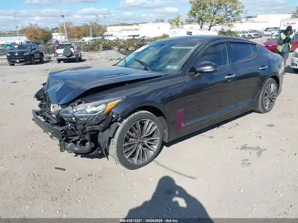 KNAE15LA1K6046504 2019 KIA STINGER - Image 2