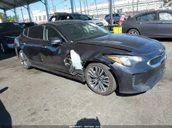 KNAE15LA1K6067109 2019 KIA STINGER