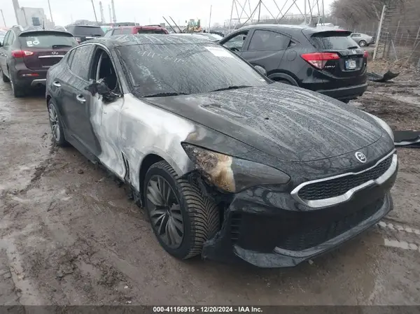 KNAE15LA1K6067742 2019 KIA STINGER - Image 1