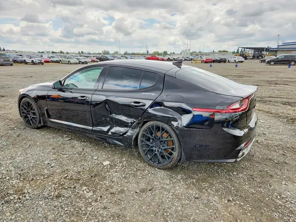 KNAE15LA2J6031346 2018 KIA STINGER - Image 2