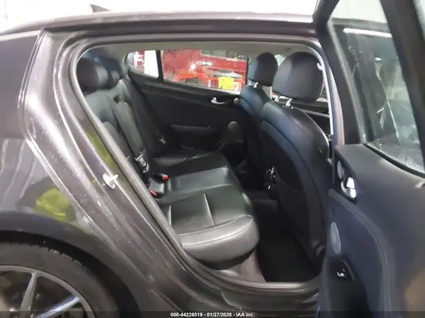 KNAE15LA2K6050755 2019 KIA STINGER - Image 8