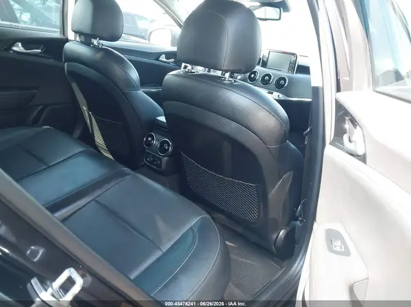 KNAE15LA2K6059729 2019 KIA STINGER - Image 8