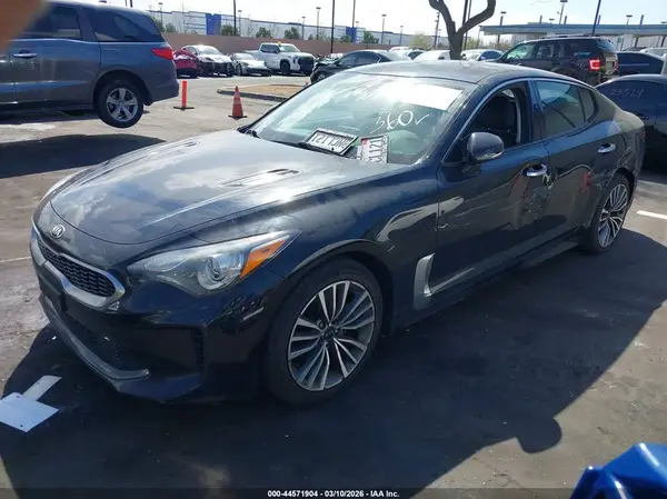 KNAE15LA2K6066132 2019 KIA STINGER - Image 2