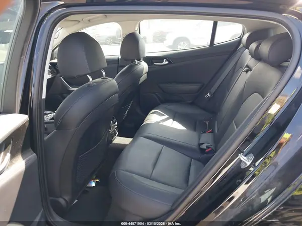 KNAE15LA2K6066132 2019 KIA STINGER - Image 8