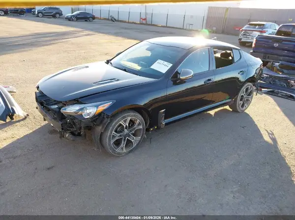 KNAE15LA2L6075320 2020 KIA STINGER - Image 2