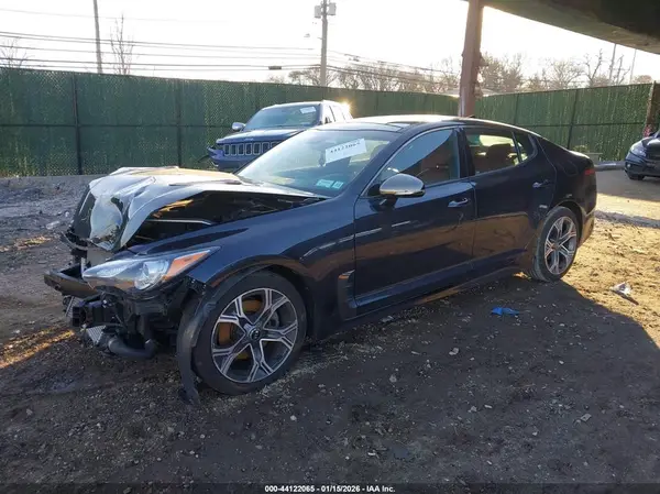 KNAE15LA2L6076449 2020 KIA STINGER - Image 2
