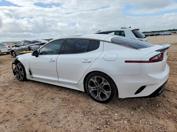 KNAE15LA2L6082283 2020 KIA STINGER - Image 2