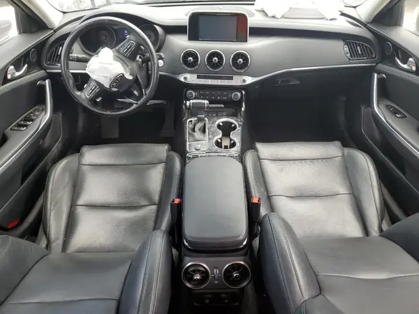 KNAE15LA3J6016015 2018 KIA STINGER - Image 8