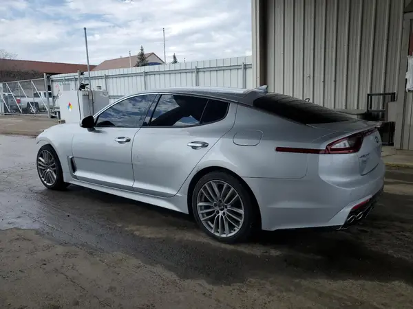 KNAE15LA3J6031324 2018 KIA STINGER - Image 2