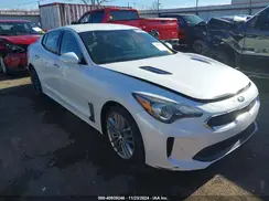 KNAE15LA3J6035700 2018 KIA STINGER