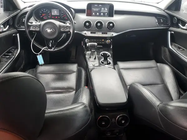KNAE15LA3J6036085 2018 KIA STINGER - Image 8